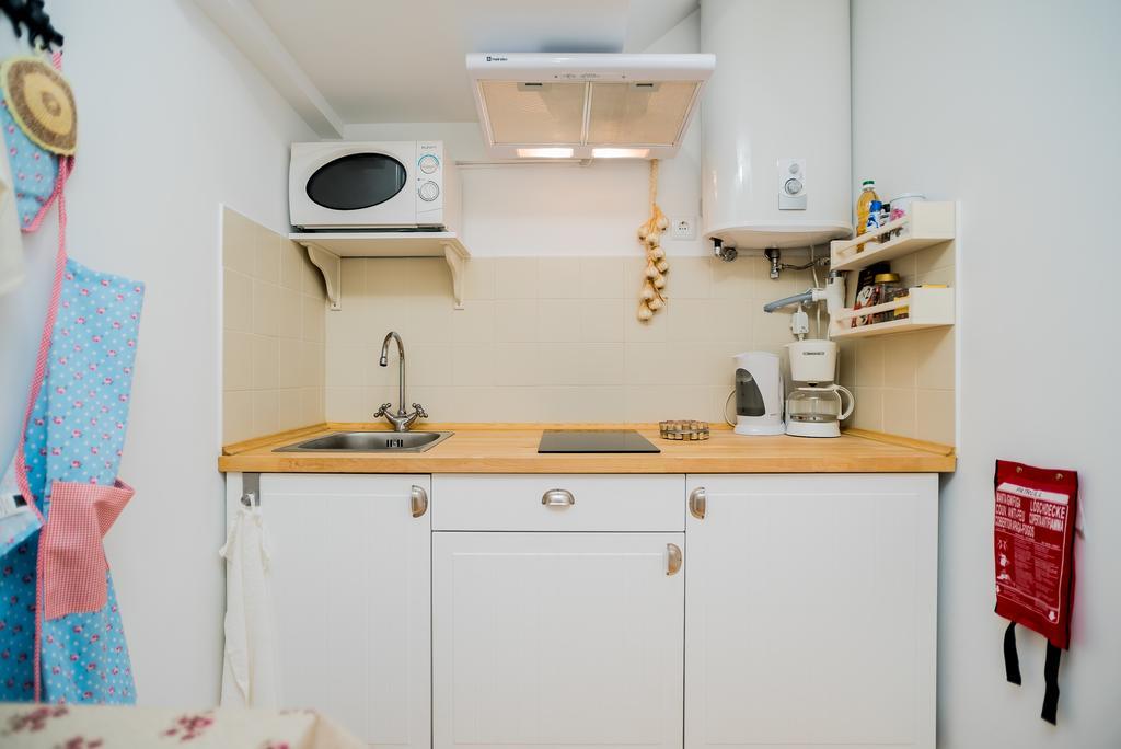 Little Duplex In Alfama Apartment Lisbon Bagian luar foto