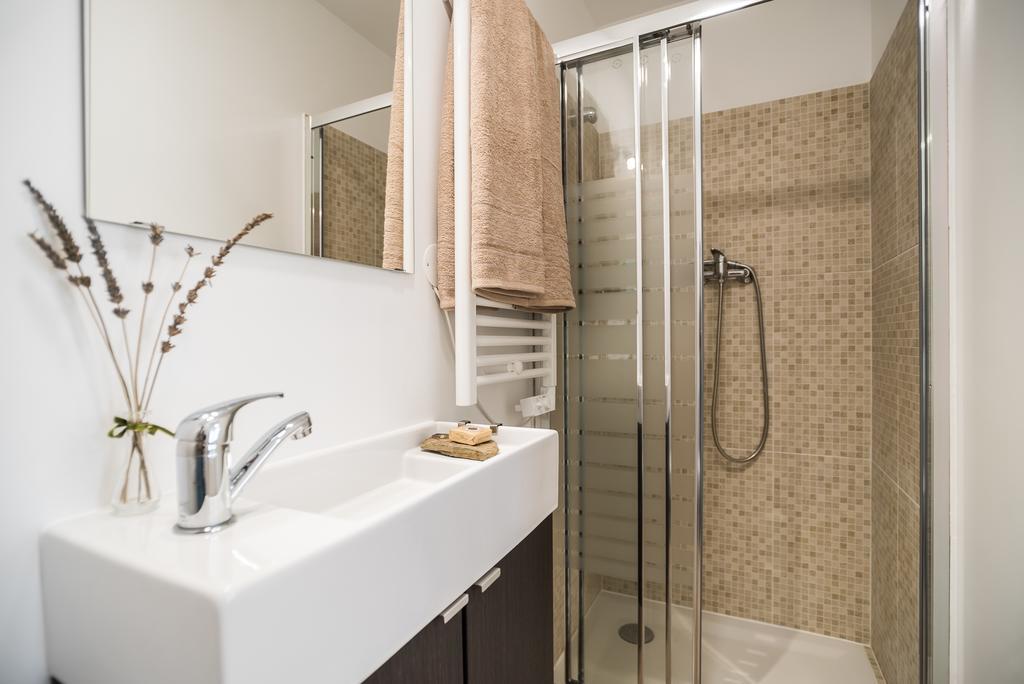 Little Duplex In Alfama Apartment Lisbon Bagian luar foto
