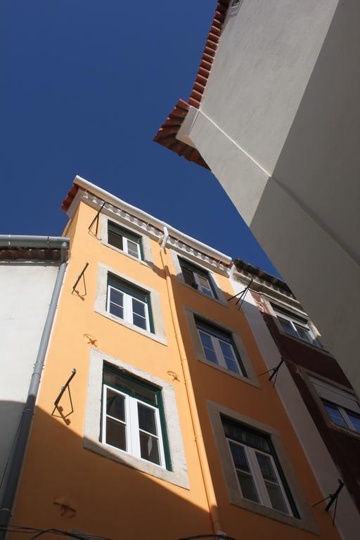 Little Duplex In Alfama Apartment Lisbon Bagian luar foto